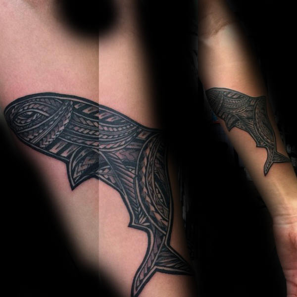 tatuaje tiburon tribal 15