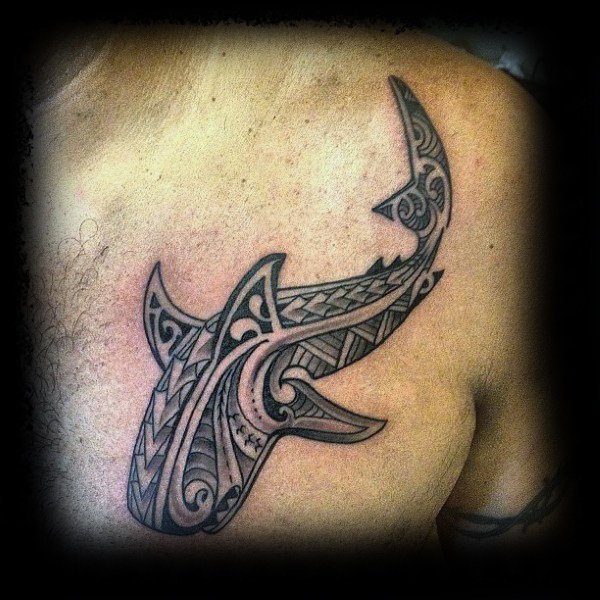 tatuaje tiburon tribal 73