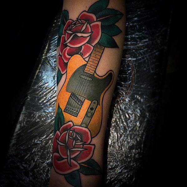 tatuaje guitarra 52