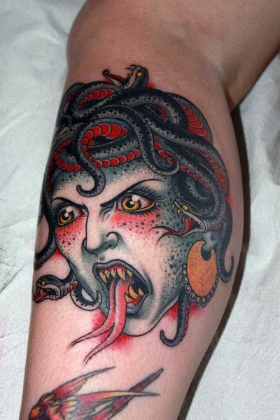 tatuaje medusa 160