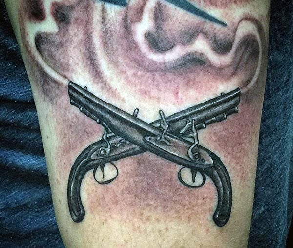 tatuaje pistola 130
