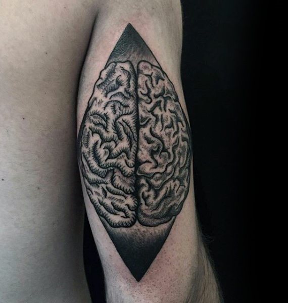 tatuaje cerebro 67