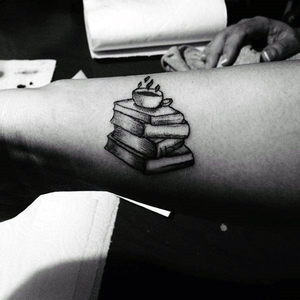 tatuaje libros 57