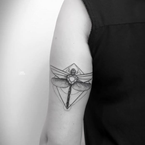 tatuaje geometrico 1002