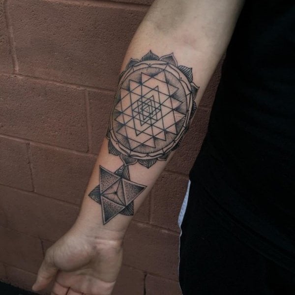 tatuaje geometrico 1022