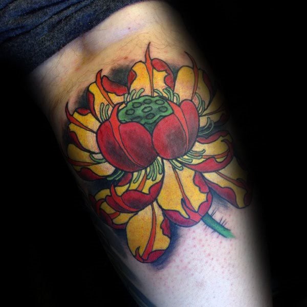 tatuaje flor de loto 97