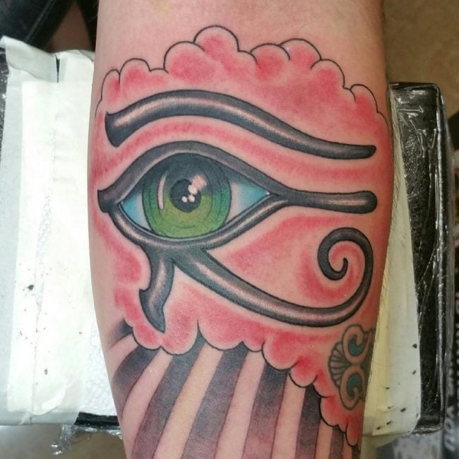 tatuaje ojo de ra 190