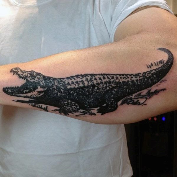 tatuaje cocodrilo caiman 122