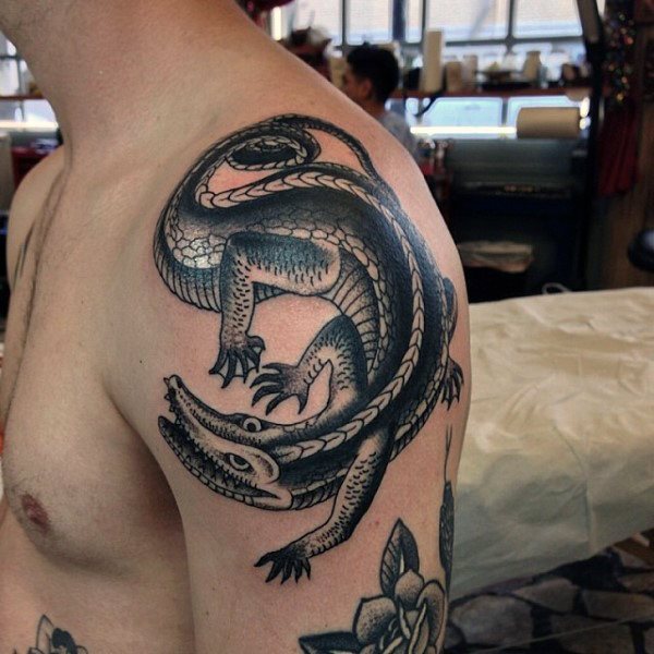 tatuaje cocodrilo caiman 132