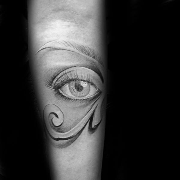 tatuaje ojo de horus 20