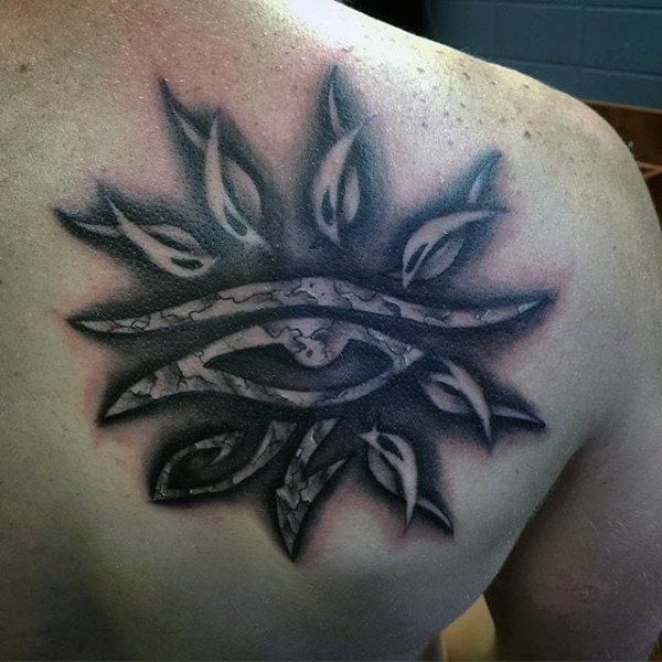 tatuaje ojo de horus 39