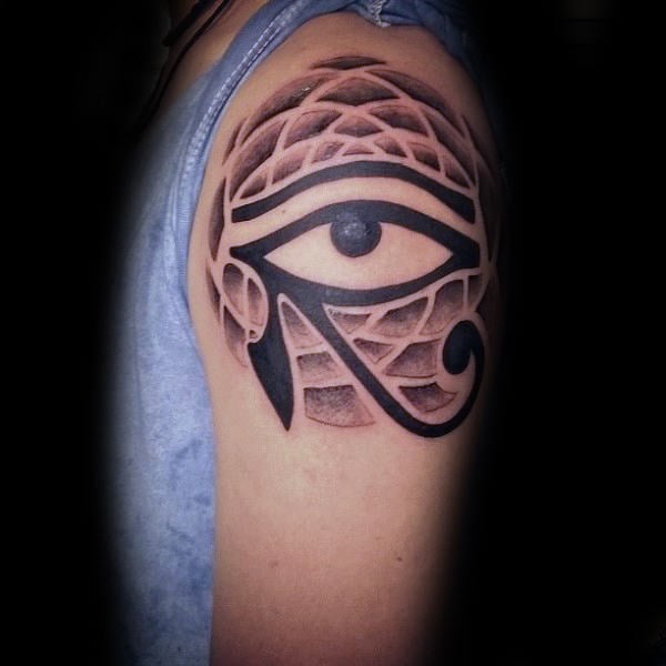 tatuaje ojo de horus 41