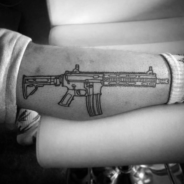 tatuaje AR 15 65