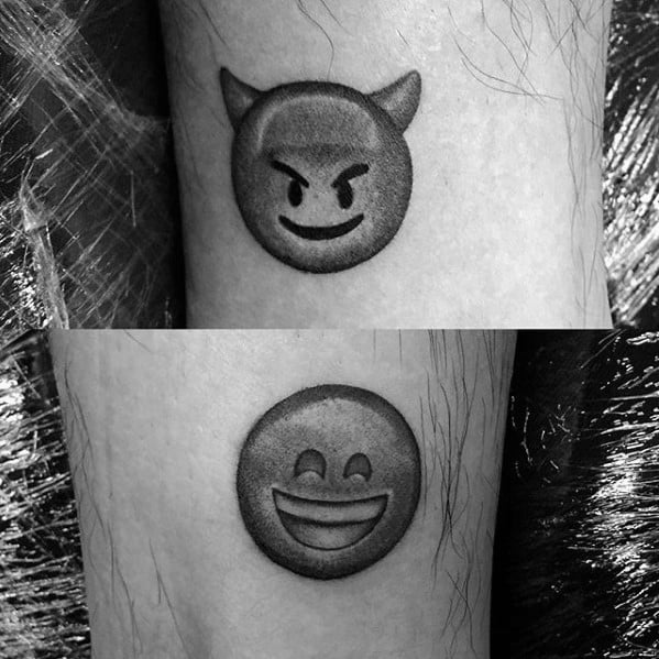 tatuaje emoji 47