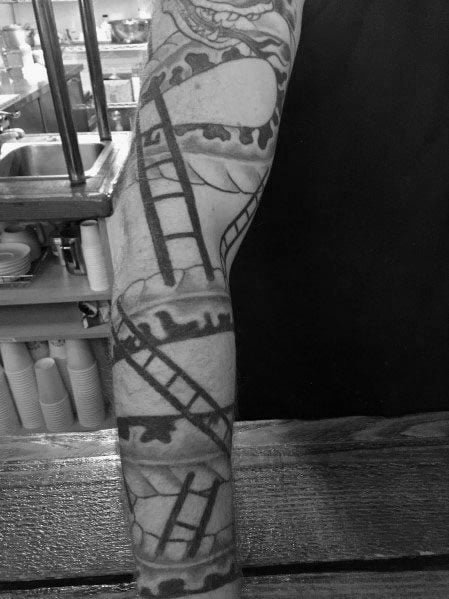 tatuaje escalera 43