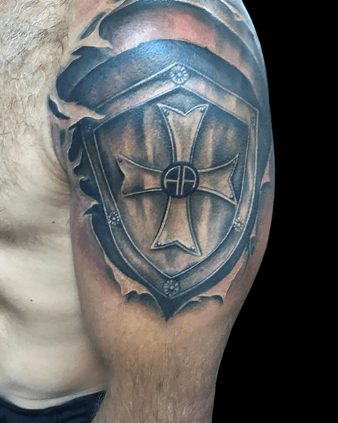 tatuaje escudo 121