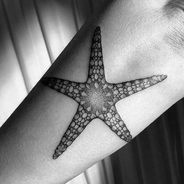 tatuaje estrella de mar 13
