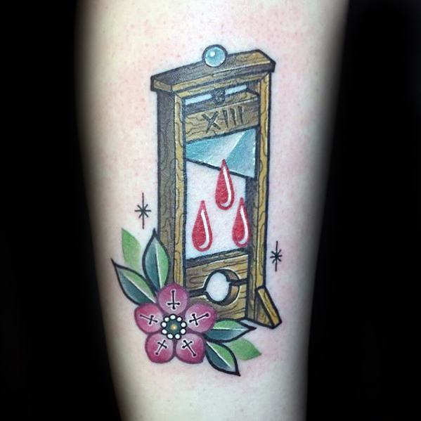 tatuaje guillotina 49