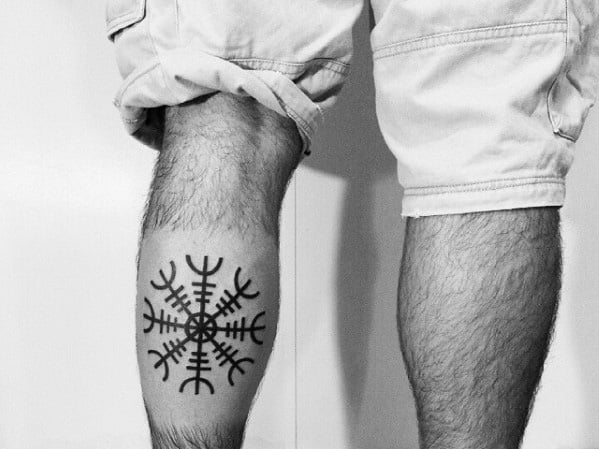 tatuaje simbolo vikingo aegishjalm 25