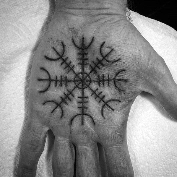 tatuaje simbolo vikingo aegishjalm 43