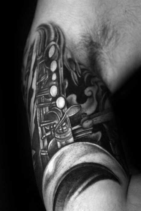 tatuaje saxofon 10