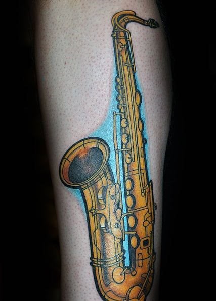 tatuaje saxofon 86
