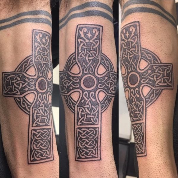 tatuaje cruz 102