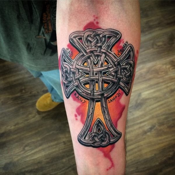 tatuaje cruz 118