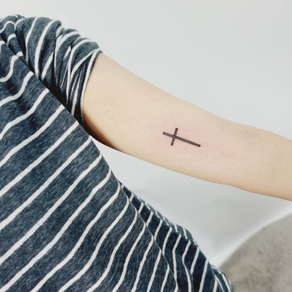 tatuaje cruz 166