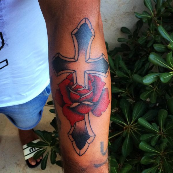 tatuaje cruz 210
