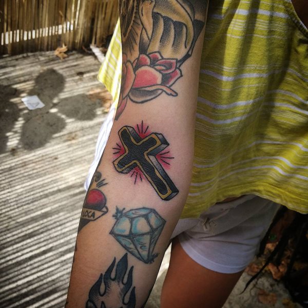 tatuaje cruz 224