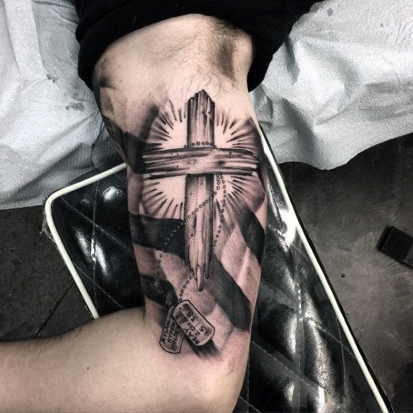 tatuaje cruz 302