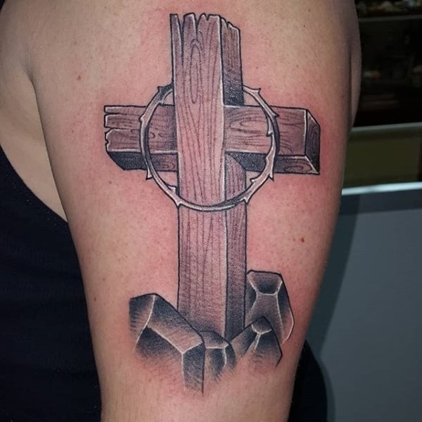 tatuaje cruz 534