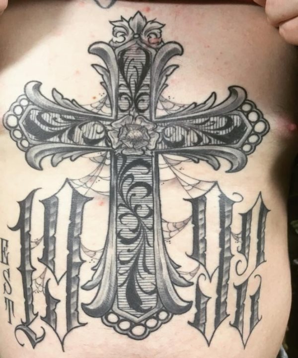 tatuaje cruz 570