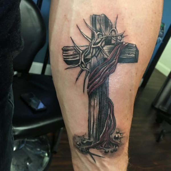 tatuaje cruz 592