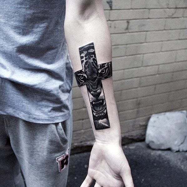 tatuaje cruz 632