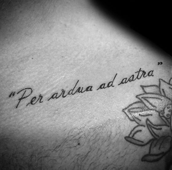 tatuaje en latin 80