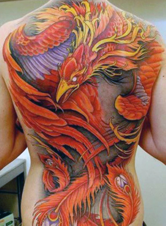 tatuaje fenix en espalda 09