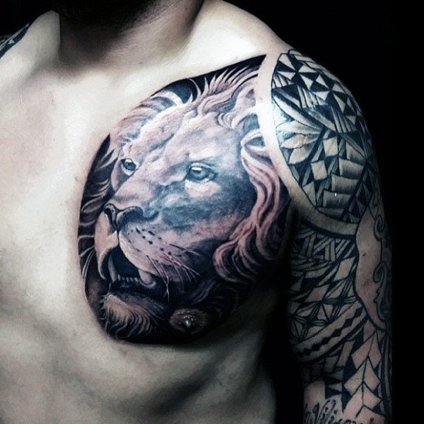 tatuaje leon en el pecho 05