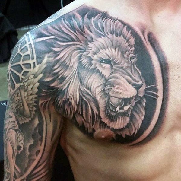 tatuaje leon en el pecho 103