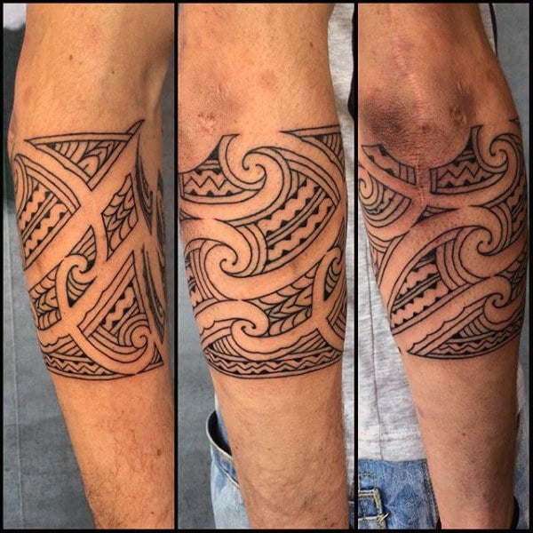 tatuaje tribal en antebrazo 93