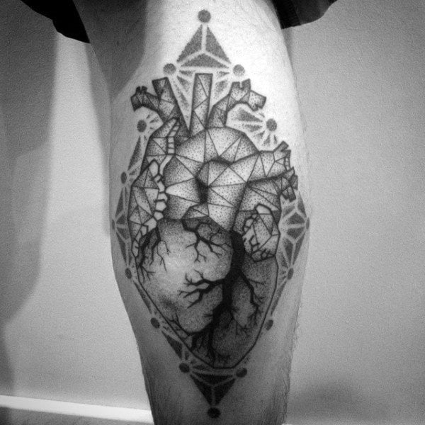 tatuaje corazon geometrico 07