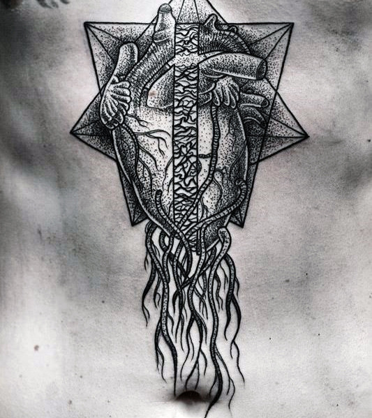 tatuaje corazon geometrico 23