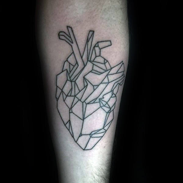 tatuaje corazon geometrico 27