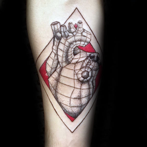 tatuaje corazon geometrico 63