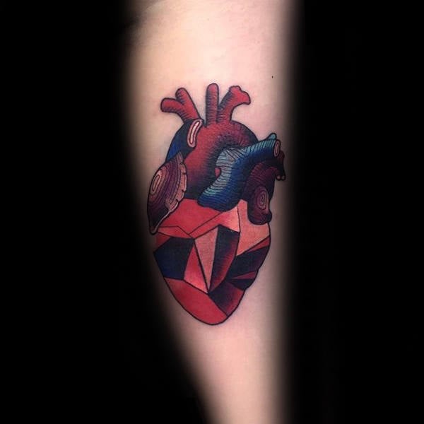 tatuaje corazon geometrico 67