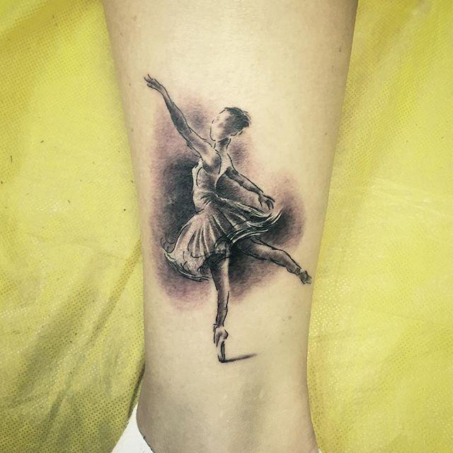 tatuaje bailarina 37