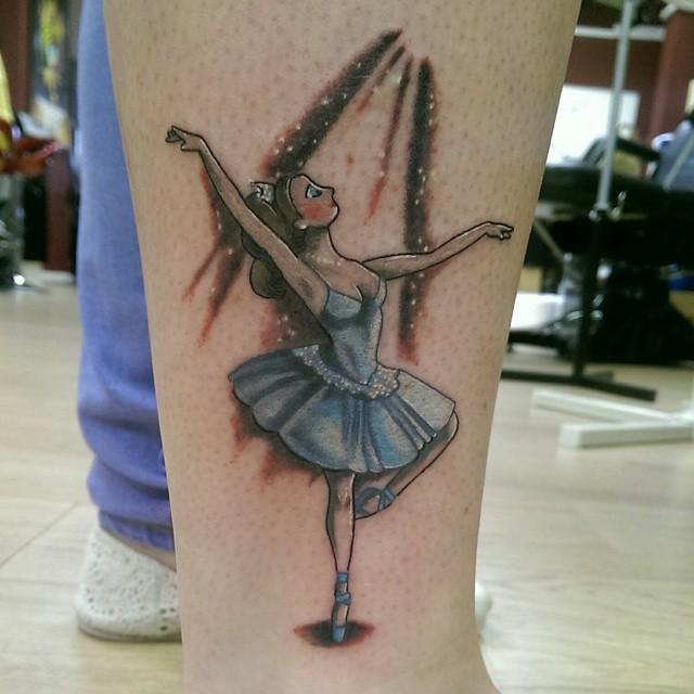 tatuaje bailarina 97