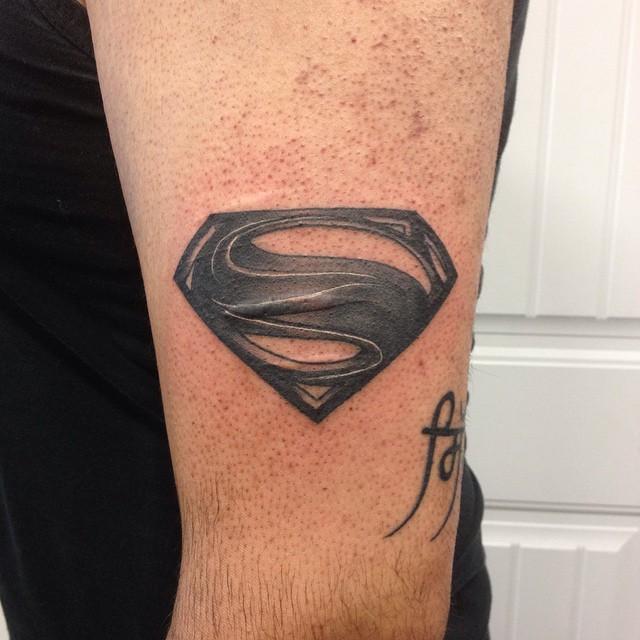 tatuaje superman 95