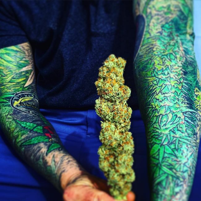 tatuaje marihuana cannabis 119
